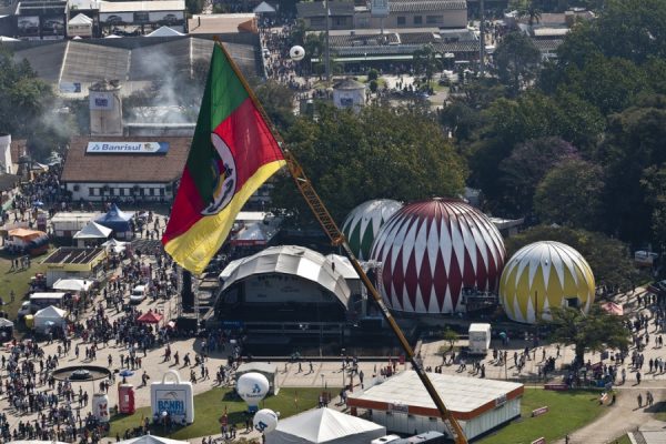 Correio do Povo mobiliza cerca de 15 profissionais para cobrir Expointer Correio do Povo mobiliza cerca de 15 profissionais para cobrir Expointer
