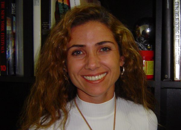 Lara Piccoli avalia estudo do Grupo de Planejamento sobre mercado publicitário Lara Piccoli avalia estudo do Grupo de Planejamento sobre mercado publicitário