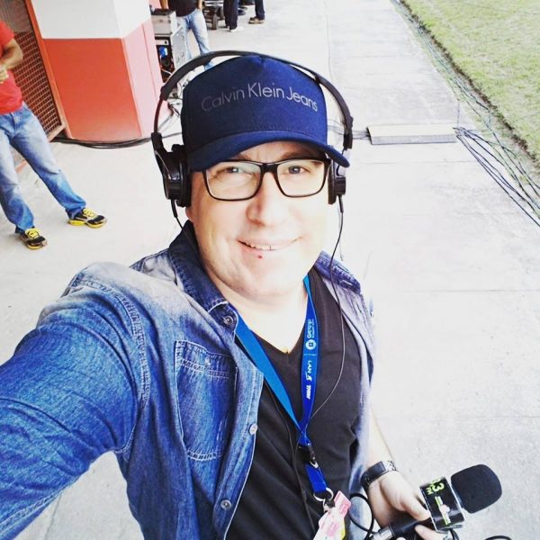 Rafael Henzel lança em Porto Alegre livro sobre tragédia da Chapecoense Rafael Henzel lança em Porto Alegre livro sobre tragédia da Chapecoense