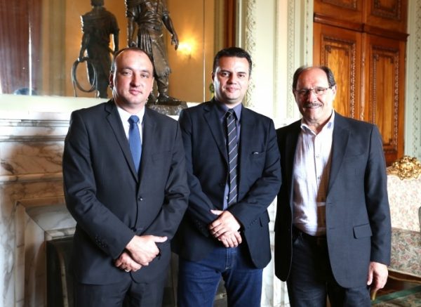 Orestes de Andrade Júnior assume presidência da Fundação Piratini Orestes de Andrade Júnior assume presidência da Fundação Piratini