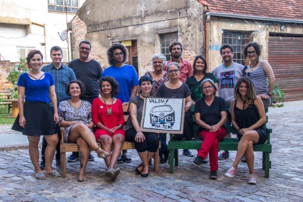 Projeto "Kombi na Rede" promoverá pontos positivos de Porto Alegre Projeto "Kombi na Rede" promoverá pontos positivos de Porto Alegre