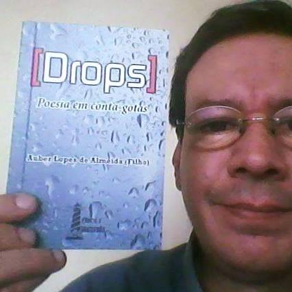 Auber Lopes de Almeida lança livro de poesias na forma de quadrinhas Auber Lopes de Almeida lança livro de poesias na forma de quadrinhas