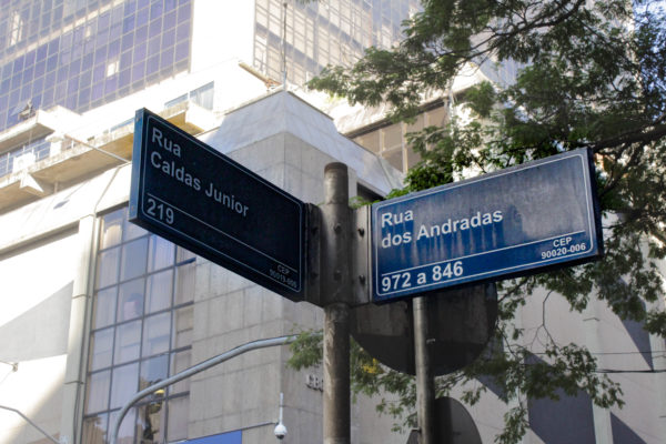 Aluno contabiliza nomes de jornalistas em logradouros da Capital Aluno contabiliza nomes de jornalistas em logradouros da Capital