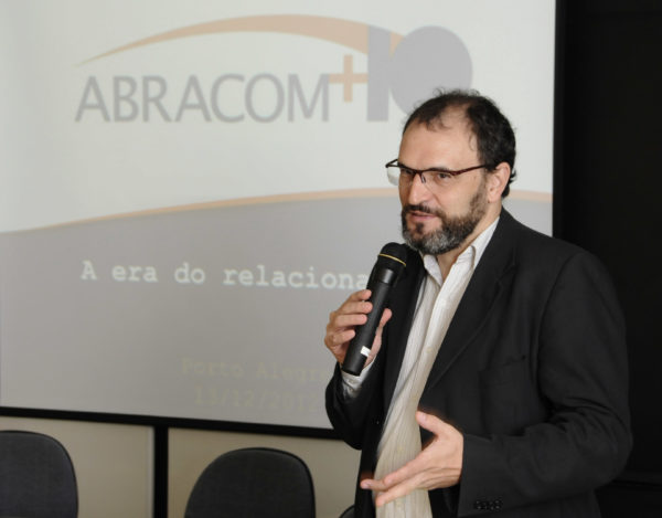 Presidente da Abracom fala sobre mercado de Comunicação Corporativa Presidente da Abracom fala sobre mercado de Comunicação Corporativa