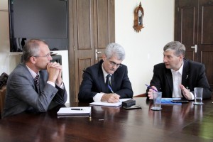 Famurs propõe parceria com o Estado para aumentar arrecadação Famurs propõe parceria com o Estado para aumentar arrecadação