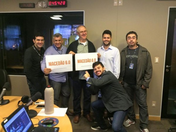 "A forma de ver as coisas só envelhece se tu permitir", diz Macedo "A forma de ver as coisas só envelhece se tu permitir", diz Macedo