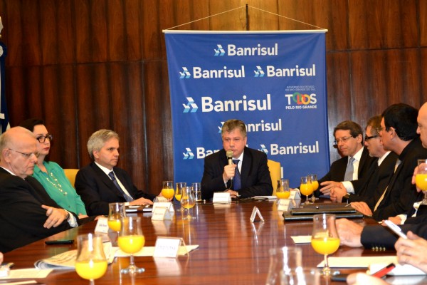 Banrisul fecha semestre com lucro líquido de R$ 339,9 milhões Banrisul fecha semestre com lucro líquido de R$ 339,9 milhões