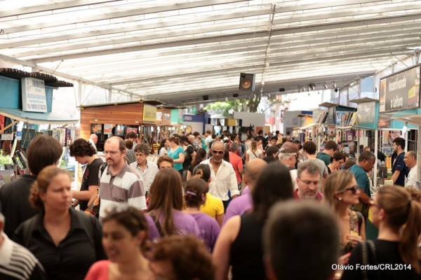 TVE e FM Cultura fazem cobertura especial da Feira do Livro TVE e FM Cultura fazem cobertura especial da Feira do Livro