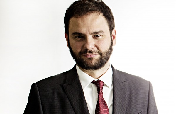 Editor da Folha defende pluralidade no Em Pauta ZH Editor da Folha defende pluralidade no Em Pauta ZH
