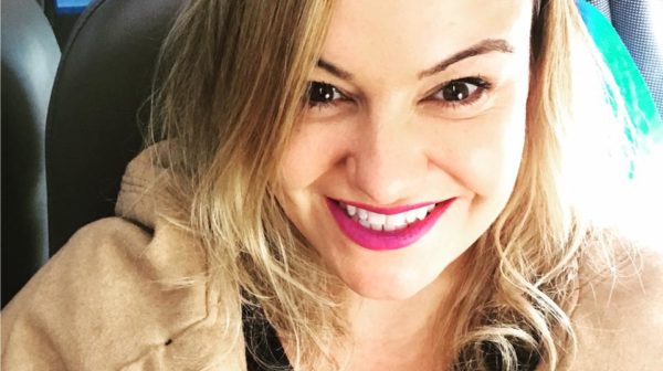 Sara Bodowsky ancora 102.3 Light News desde Buenos Aires Sara Bodowsky ancora 102.3 Light News desde Buenos Aires