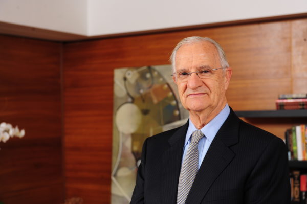 ARI presta homenagem aos 60 anos do Grupo RBS ARI presta homenagem aos 60 anos do Grupo RBS