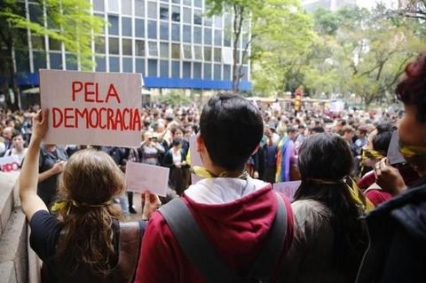 Entidades representativas repudiam ação da BM contra jornalistas Entidades representativas repudiam ação da BM contra jornalistas