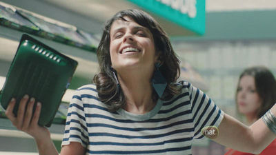Matriz assina comercial para TV de marca de frango Matriz assina comercial para TV de marca de frango