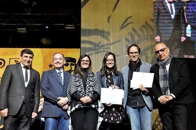 Vencedores do Concurso Nacional de Contos Josu Guimares so anunciados