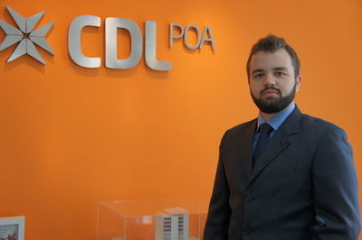 Equilíbrio financeiro é defendido por economista da CDL Porto Alegre Equilíbrio financeiro é defendido por economista da CDL Porto Alegre