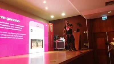 "As conversas na sociedade nascem no Twitter", diz gerente de Marketing do microblog "As conversas na sociedade nascem no Twitter", diz gerente de Marketing do microblog