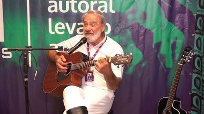 Délcio Tavares e trio participam de Sarau do Solar Especial na Assembleia Délcio Tavares e trio participam de Sarau do Solar Especial na Assembleia