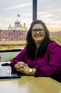 Advogada fala sobre impacto das falsas narrativas na integridade das marcas Advogada fala sobre impacto das falsas narrativas na integridade das marcas