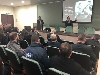 RBS leva estudo Persona para empresários de Pelotas e Rio Grande RBS leva estudo Persona para empresários de Pelotas e Rio Grande