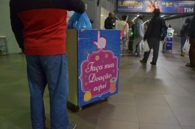 Trensurb inicia campanha anual do agasalho Trensurb inicia campanha anual do agasalho