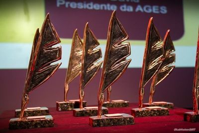 Obras finalistas do Prêmio Ages Livro do Ano 2018 são divulgadas Obras finalistas do Prêmio Ages Livro do Ano 2018 são divulgadas