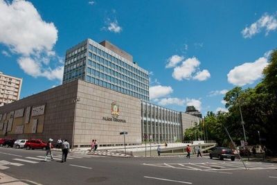 Assembleia Legislativa promove primeira Feira Literária Assembleia Legislativa promove primeira Feira Literária