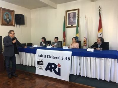 ARI dá início ao Painel Eleitoral com candidato Julio Flores ARI dá início ao Painel Eleitoral com candidato Julio Flores
