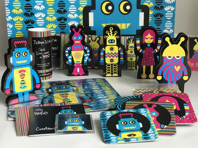 Artistas visuais lançam produtos em feira paulista Artistas visuais lançam produtos em feira paulista