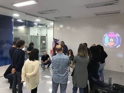 "Estamos em momento de transição", diz Lala Deheinzelin "Estamos em momento de transição", diz Lala Deheinzelin
