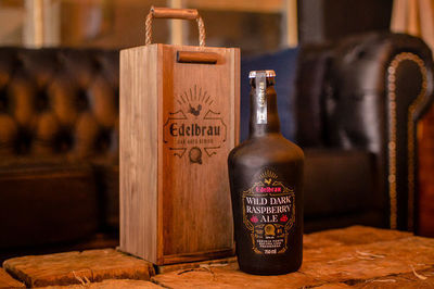 Nova cerveja envelhecida da Edelbrau tem rótulo assinado pela Gampi Nova cerveja envelhecida da Edelbrau tem rótulo assinado pela Gampi