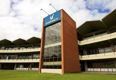 Modelo híbrido de ensino é nova aposta da Unisinos Modelo híbrido de ensino é nova aposta da Unisinos