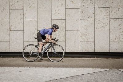 Detran oferece curso a distância para ciclistas Detran oferece curso a distância para ciclistas