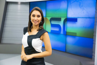 Cinco perguntas para Eveline Poncio Cinco perguntas para Eveline Poncio