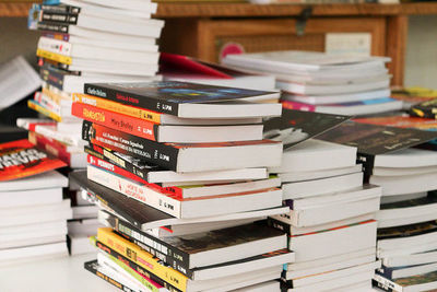 Projeto da L&PM incentiva doação de livros para escolas Projeto da L&PM incentiva doação de livros para escolas