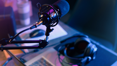 Velho (novo) rádio: comunicação que nunca morre e se reinventa 
