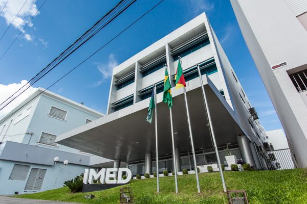 Imed fecha parceria com universidades internacionais Imed fecha parceria com universidades internacionais