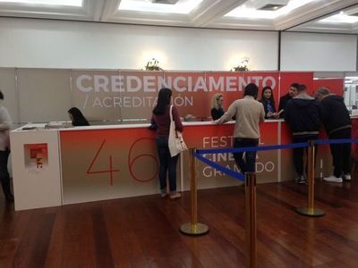 Movimentação ainda é tímida na manhã deste Domingo em Gramado Movimentação ainda é tímida na manhã deste Domingo em Gramado