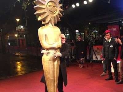 Ney Latorraca recebe troféu 'Cidade de Gramado' Ney Latorraca recebe troféu 'Cidade de Gramado'