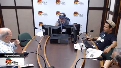 Juremir Machado se despede ao vivo do programa 'Bom dia', na Guaíba Juremir Machado se despede ao vivo do programa 'Bom dia', na Guaíba
