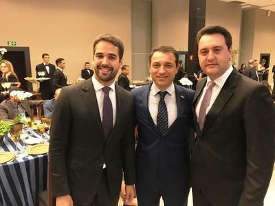 Governadores eleitos da Região Sul debatem prioridades e futuro Governadores eleitos da Região Sul debatem prioridades e futuro