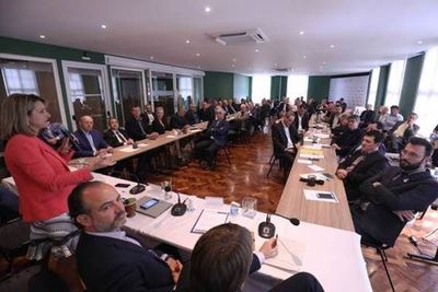 Simone Leite segue na presidência da Federasul Simone Leite segue na presidência da Federasul