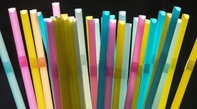 É aprovado Projeto de Lei que proíbi distribuição de canudos de plástico É aprovado Projeto de Lei que proíbi distribuição de canudos de plástico