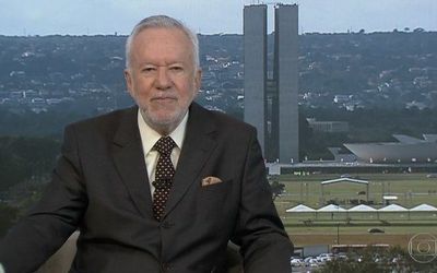 Alexandre Garcia sai da TV Globo para dar pausa na carreira Alexandre Garcia sai da TV Globo para dar pausa na carreira