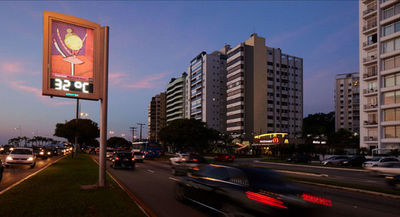 Sinergy é a empresa responsável por renovar os relógios urbanos de Florianópolis Sinergy é a empresa responsável por renovar os relógios urbanos de Florianópolis