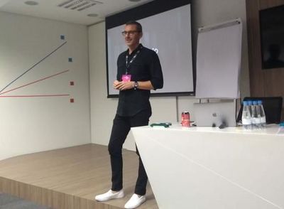 Daniel Skowronsky aborda disrupção digital na Innovation Week Daniel Skowronsky aborda disrupção digital na Innovation Week