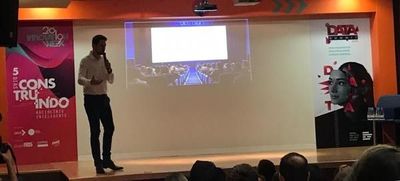Executivo da Souza Cruz abre ciclo de palestras da Innovation Week Executivo da Souza Cruz abre ciclo de palestras da Innovation Week
