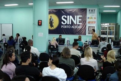 Pessoas em situação de rua podem fazer cursos no Sine de Porto Alegre Pessoas em situação de rua podem fazer cursos no Sine de Porto Alegre