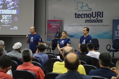 Profissionais de Comunicação de Santo Ângelo conhecem novidades da URI Profissionais de Comunicação de Santo Ângelo conhecem novidades da URI