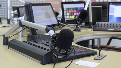 Prazo para adaptao de outorgas de rdios em ondas curtas e tropicais ao FM  reaberto