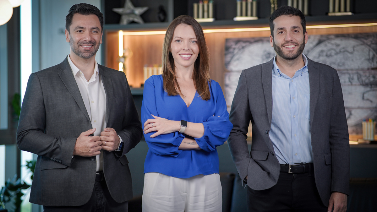 Critrio promove profissionais e movimenta configurao interna